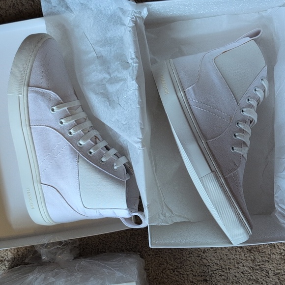 STEAL DEAL‼️Thakoon Women's Classic White Sneakers - Picture 15 of 17